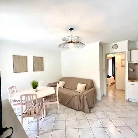 아파트 La Bergerie 2 A 6 Personnes - Piscine - Cap D'agde - Pinede 아그